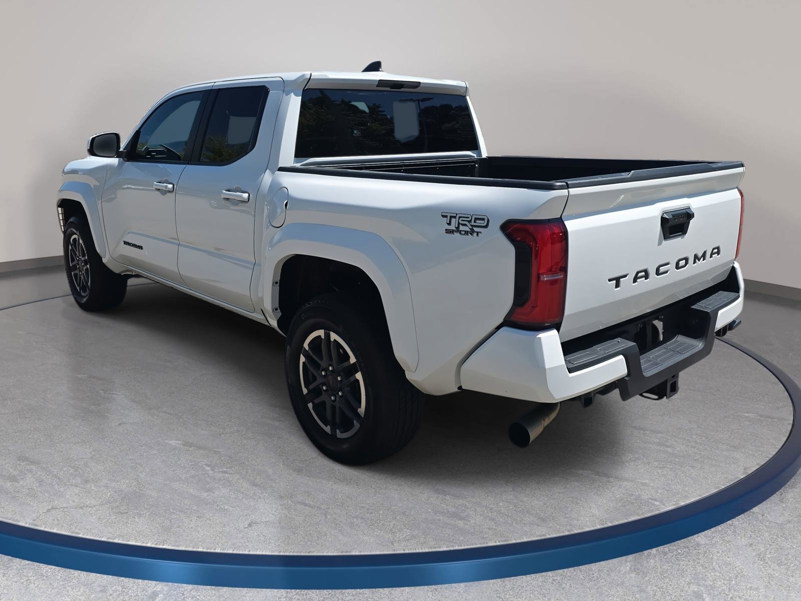 Used 2025 Toyota Tacoma TRD Sport RWD image 7