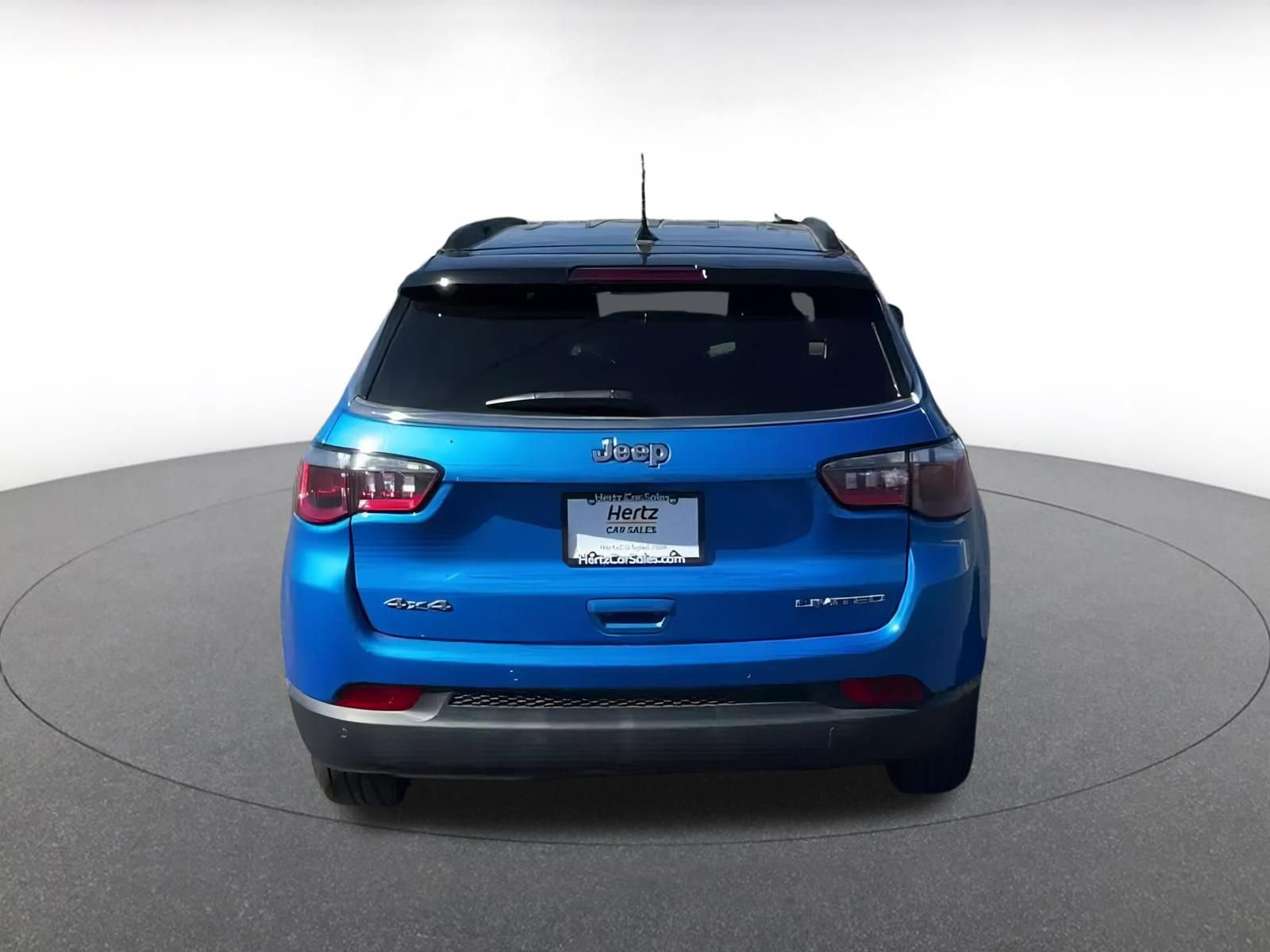 Used 2025 Jeep Compass Limited image 12