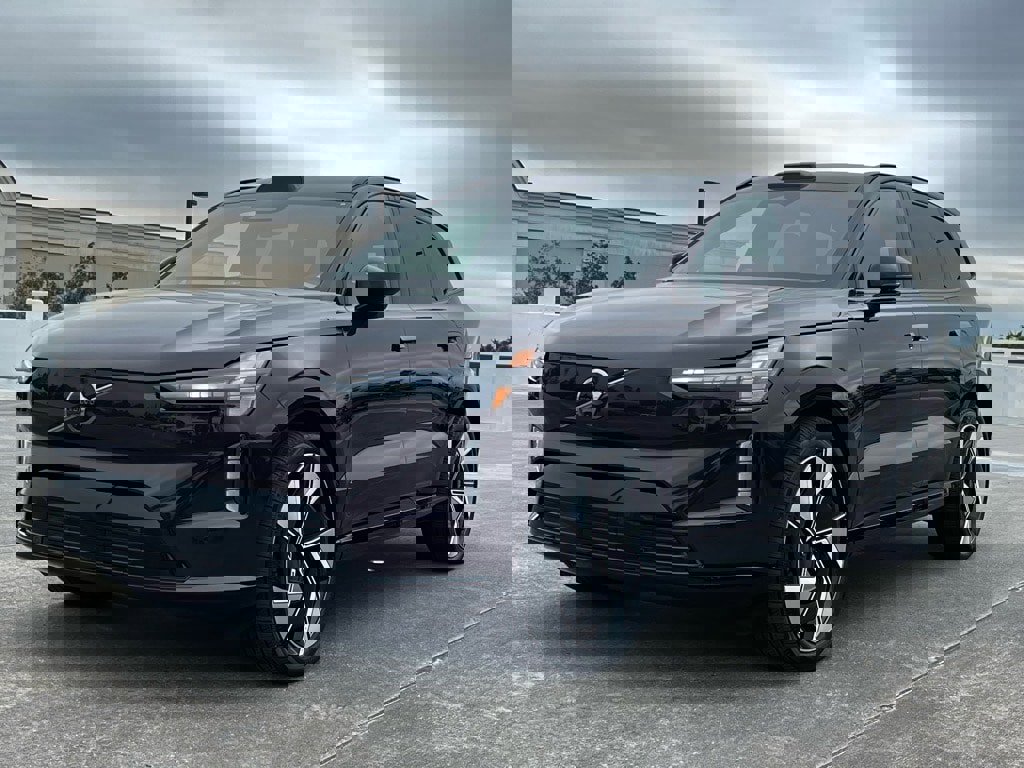 Used 2025 Volvo EX90 Ultra image 3