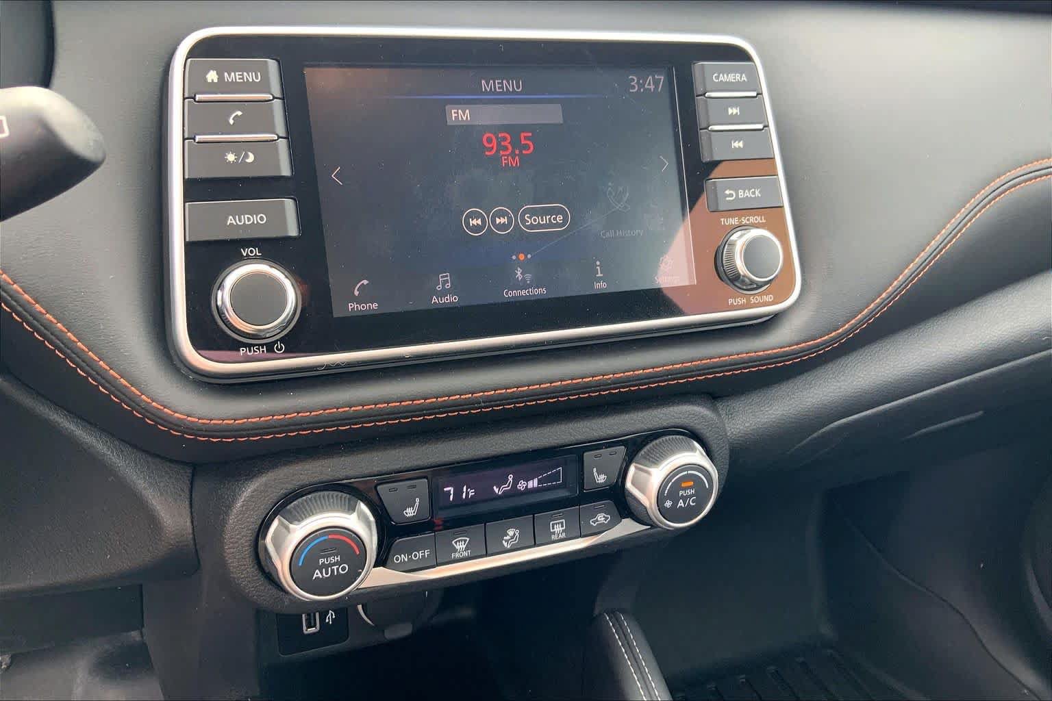 Used 2020 Nissan Kicks SR w/ SR Premium Package FWD image 34