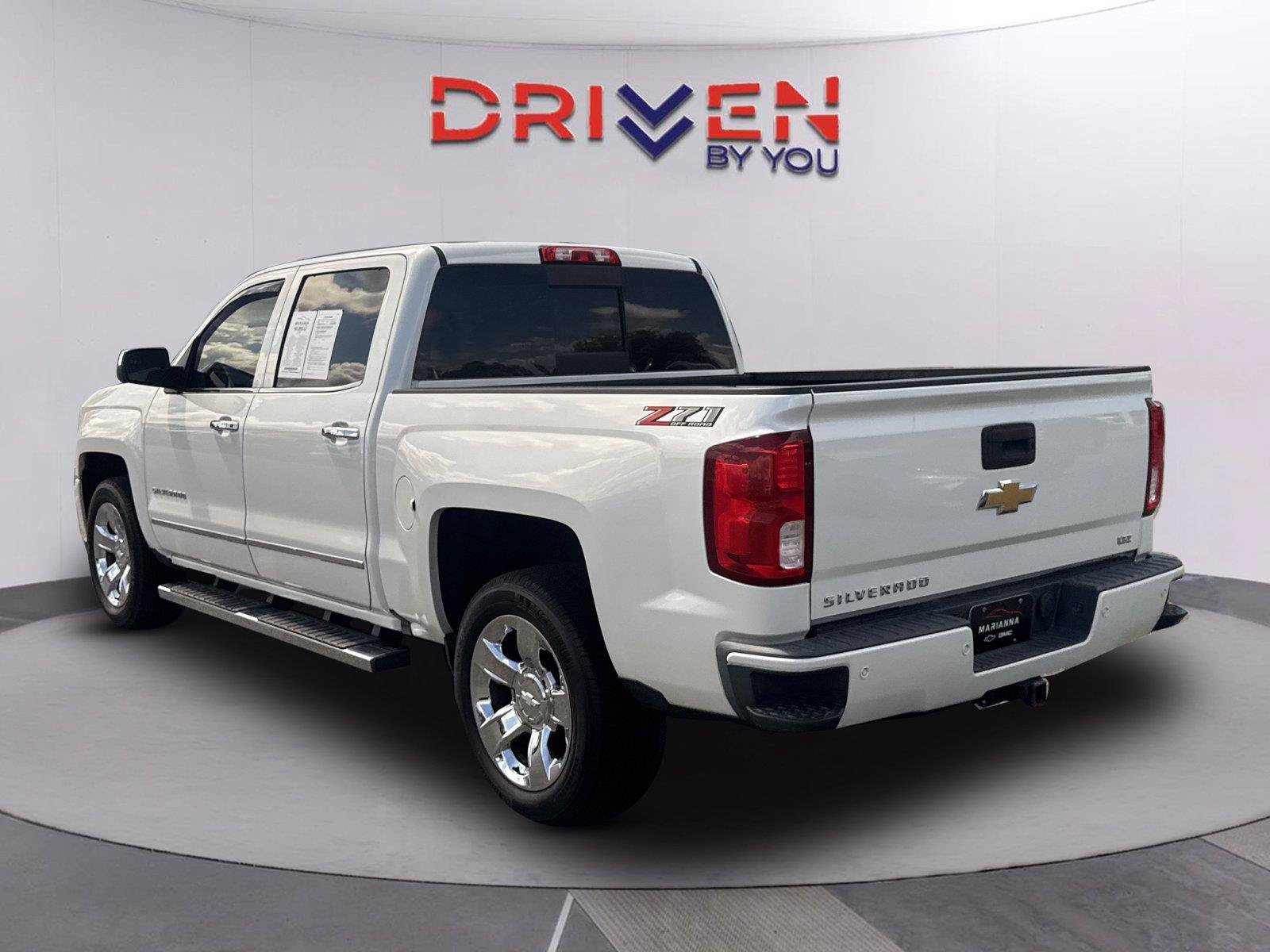 Used 2018 Chevrolet Silverado 1500 LTZ Z71 w/ LTZ Plus Package AWD/4WD image 6