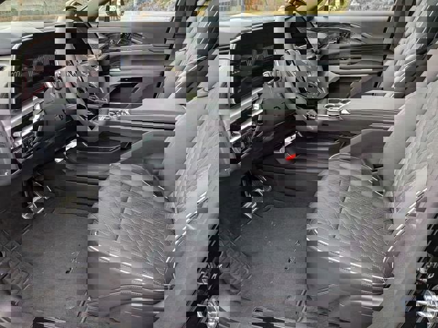 New 2026 Cadillac Lyriq V image 13