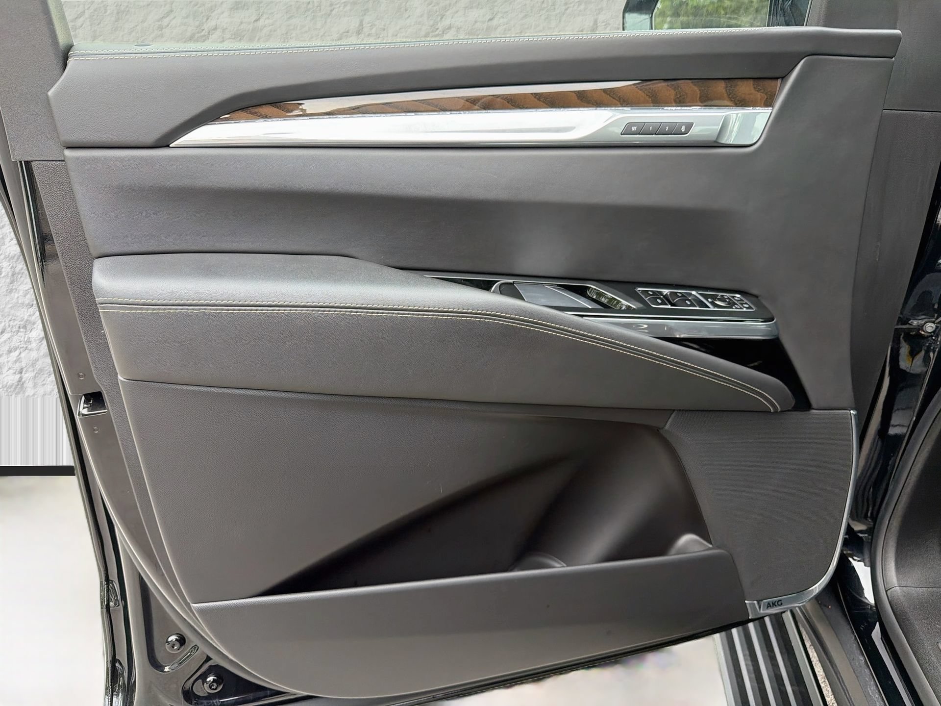 Certified 2025 Cadillac Escalade ESV Sport Platinum AWD/4WD image 26