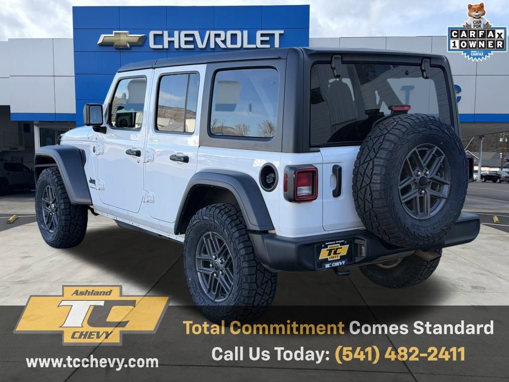 Used 2024 Jeep Wrangler Sport S image 3