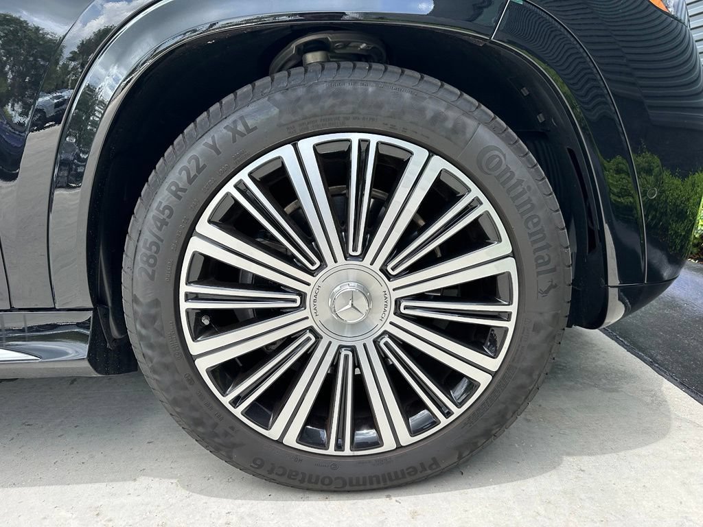 Used 2025 Mercedes-Benz Maybach GLS 600 4MATIC image 14