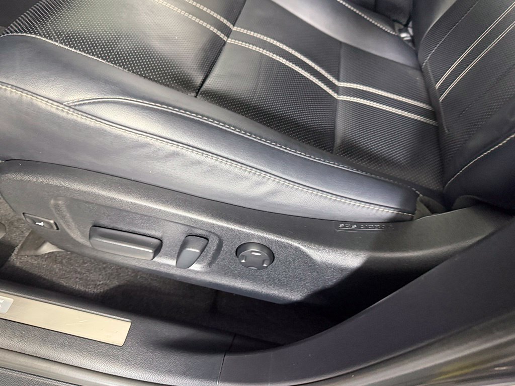 Used 2020 Lexus RX 350L Luxury w/ Accessory Package FWD image 19