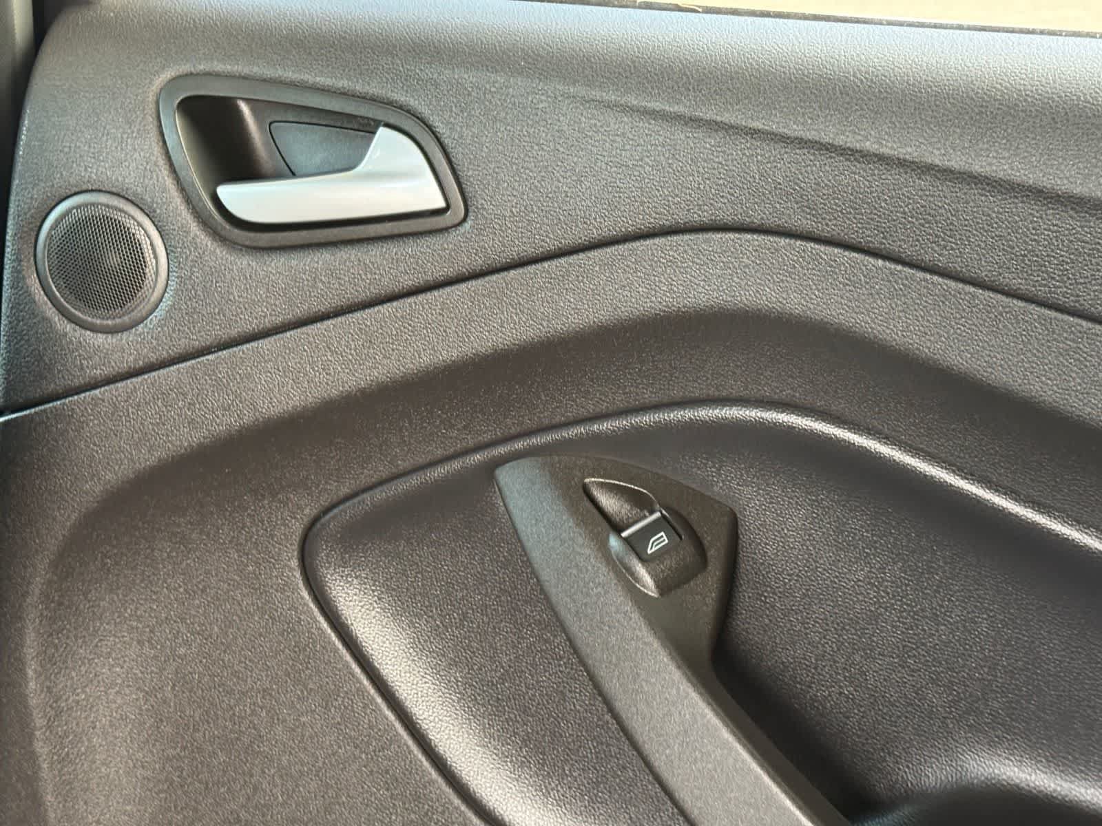 Used 2019 Ford Escape Titanium FWD image 13