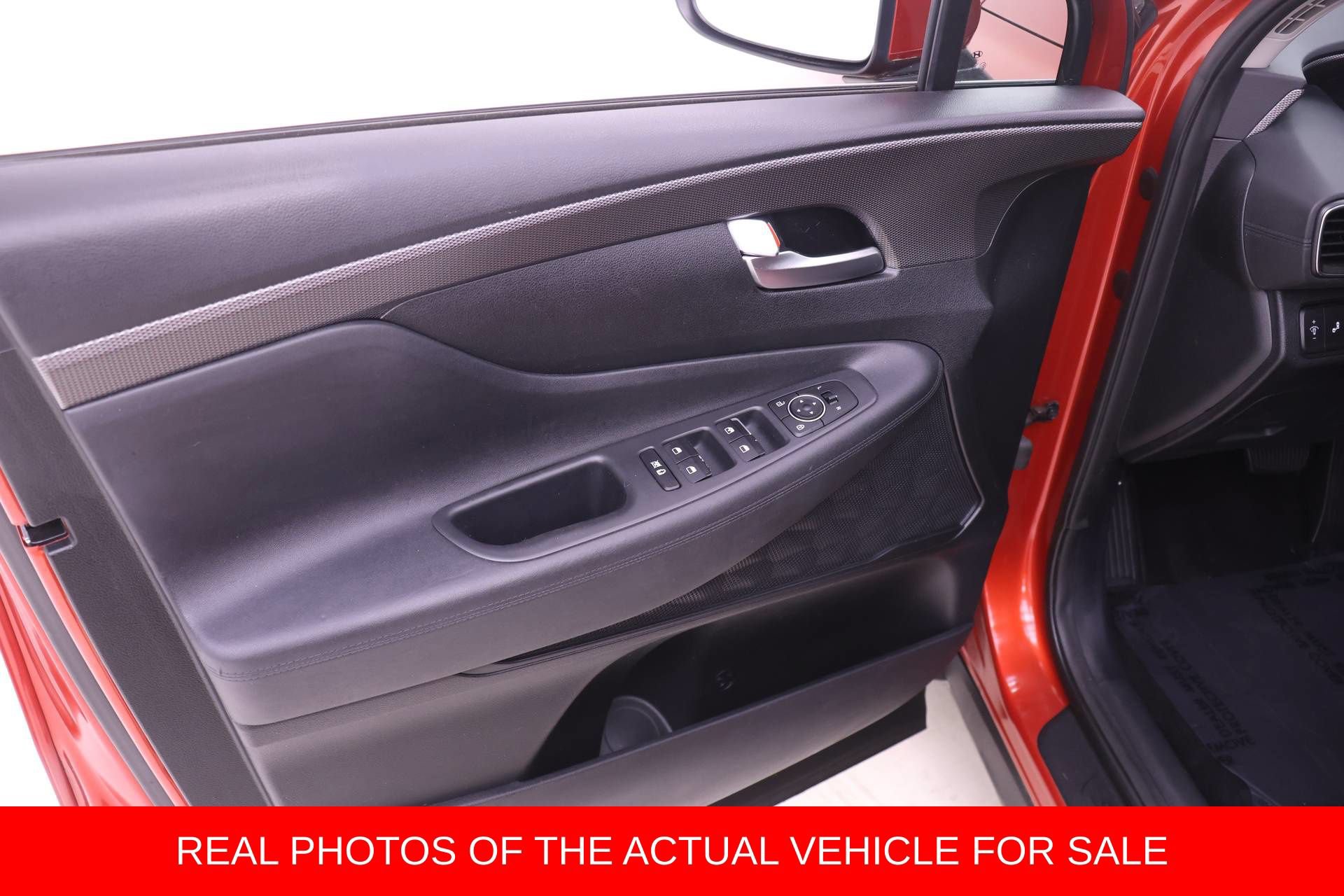 Used 2019 Hyundai Santa Fe SE FWD image 9
