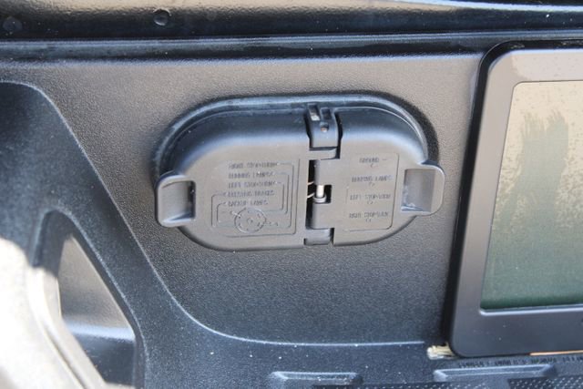 Used 2021 Toyota Tacoma TRD Off-Road w/ Technology Package image 7