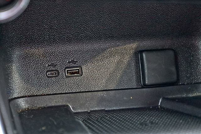 Used 2024 Chevrolet Traverse LT w/ Enhanced Driving Package image 28