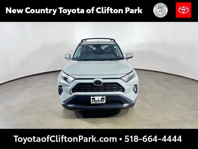 Used 2023 Toyota RAV4 XLE Premium image 8