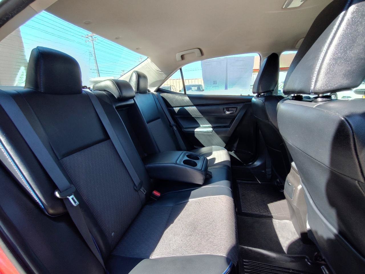 Used 2017 Toyota Corolla SE FWD image 37