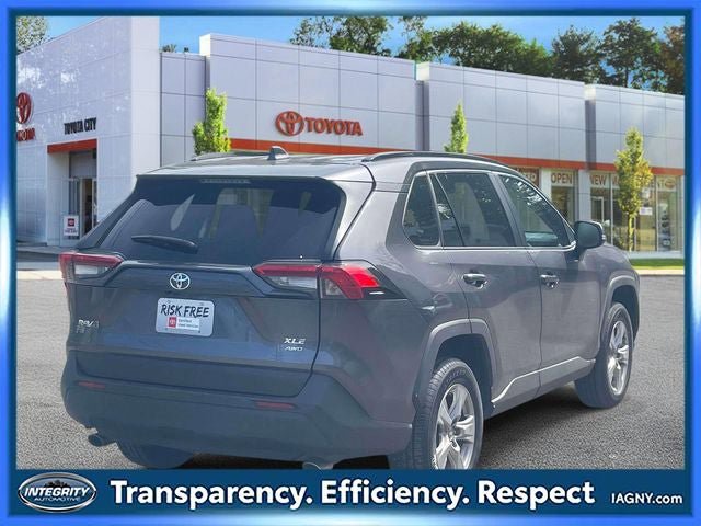 Certified 2025 Toyota RAV4 XLE AWD/4WD image 5