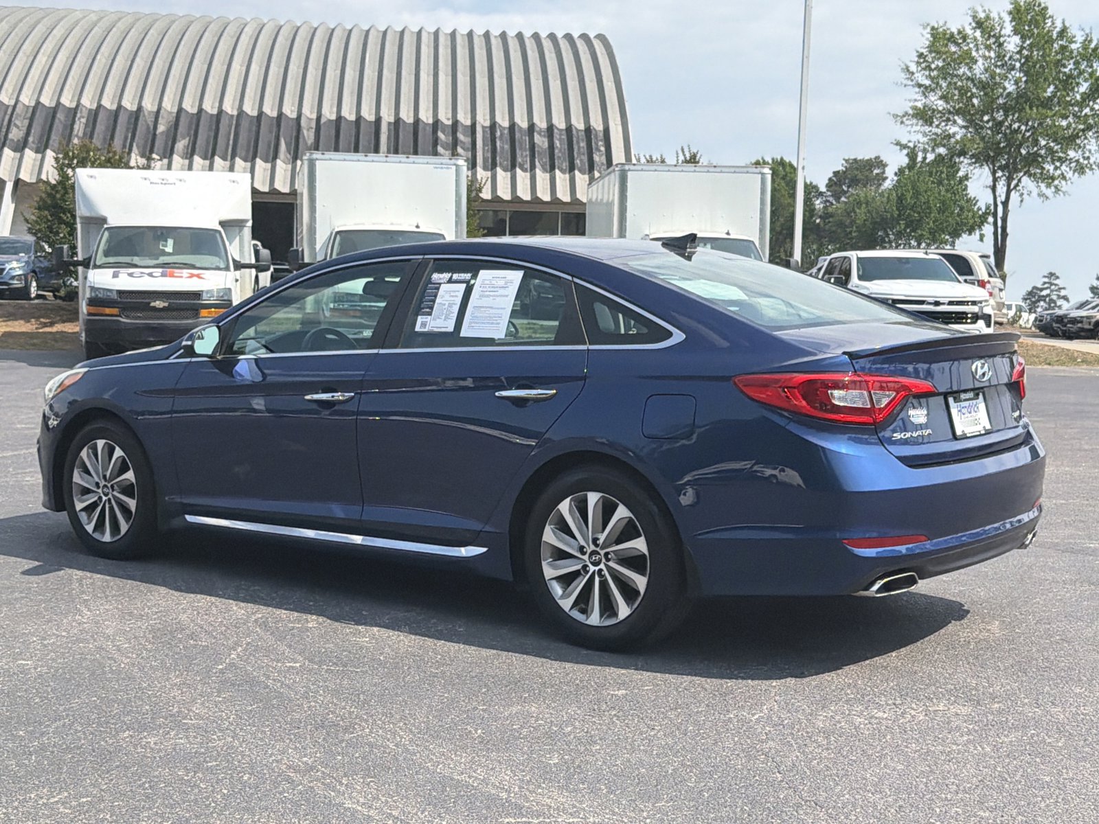 Used 2017 Hyundai Sonata Sport w/ Value Edition Package 02 FWD image 10