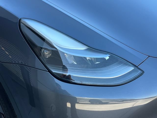 Used 2023 Tesla Model Y Long Range AWD/4WD image 18