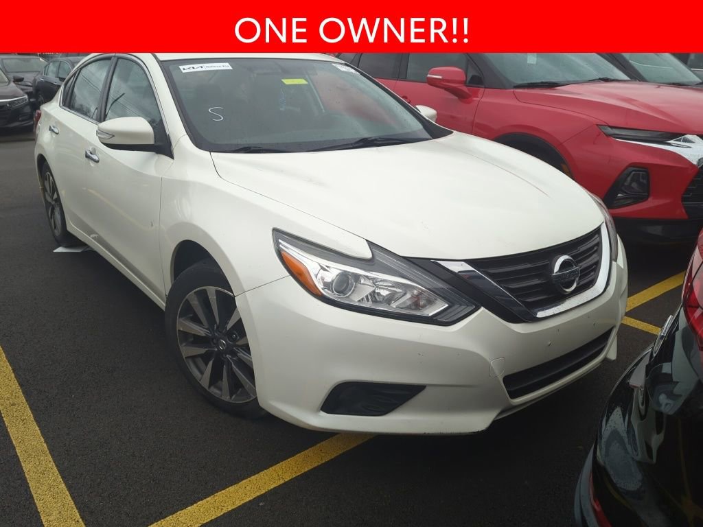 Used 2017 Nissan Altima 2.5 SV w/ Convenience Package image 3
