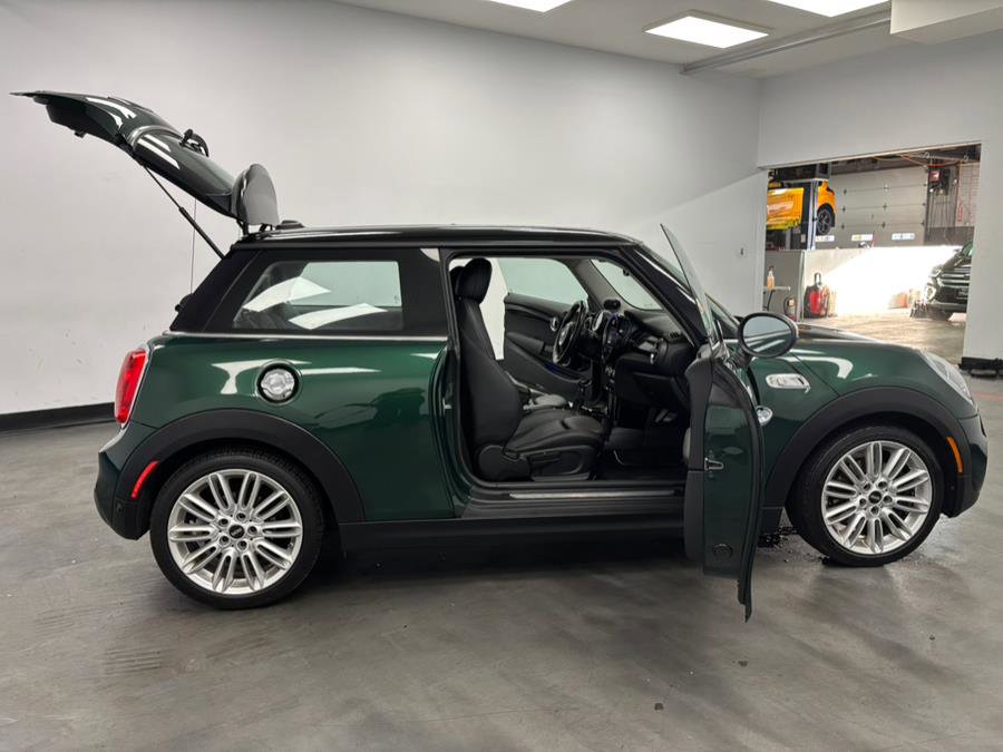 Used 2015 MINI Cooper S image 25