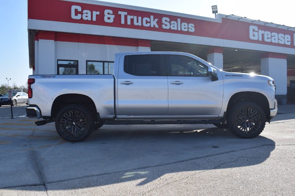 Used 2020 Chevrolet Silverado 1500 LT w/ All-Star Edition image 3