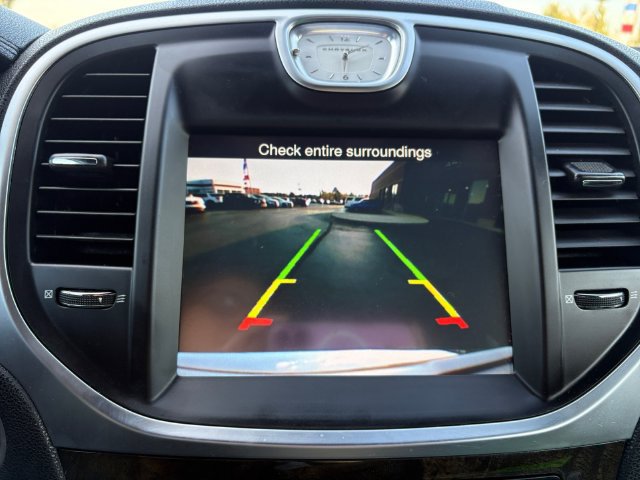 Used 2013 Chrysler 300 C RWD image 28
