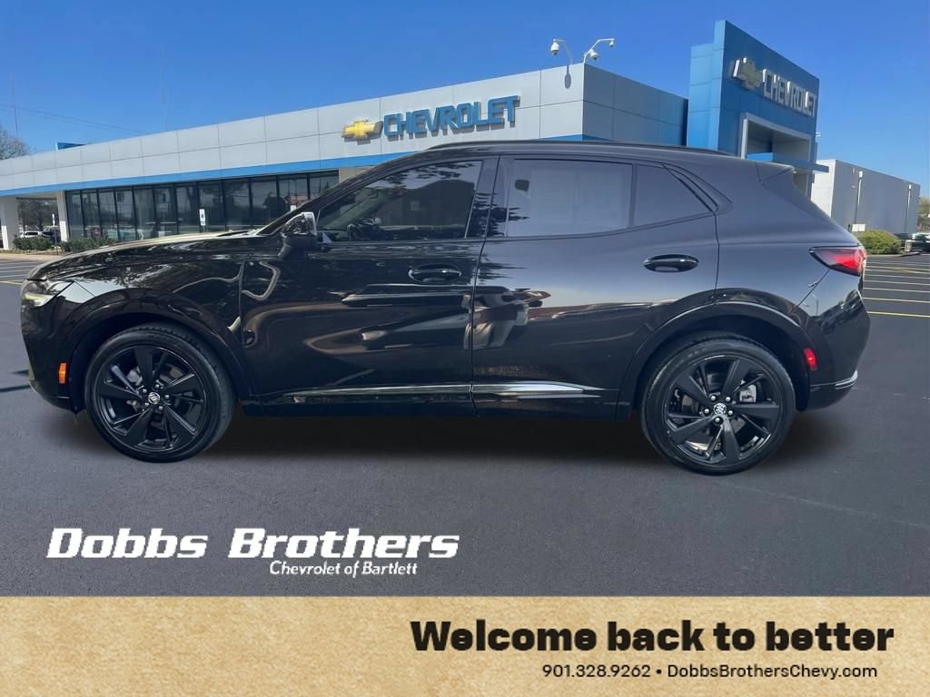 Used 2023 Buick Envision Essence w/ Sport Touring Package FWD image 3