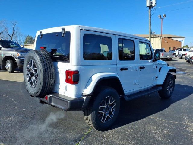 New 2026 Jeep Wrangler Unlimited Sahara AWD/4WD image 3