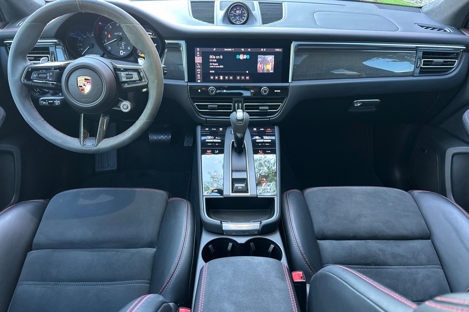 Used 2024 Porsche Macan GTS image 17