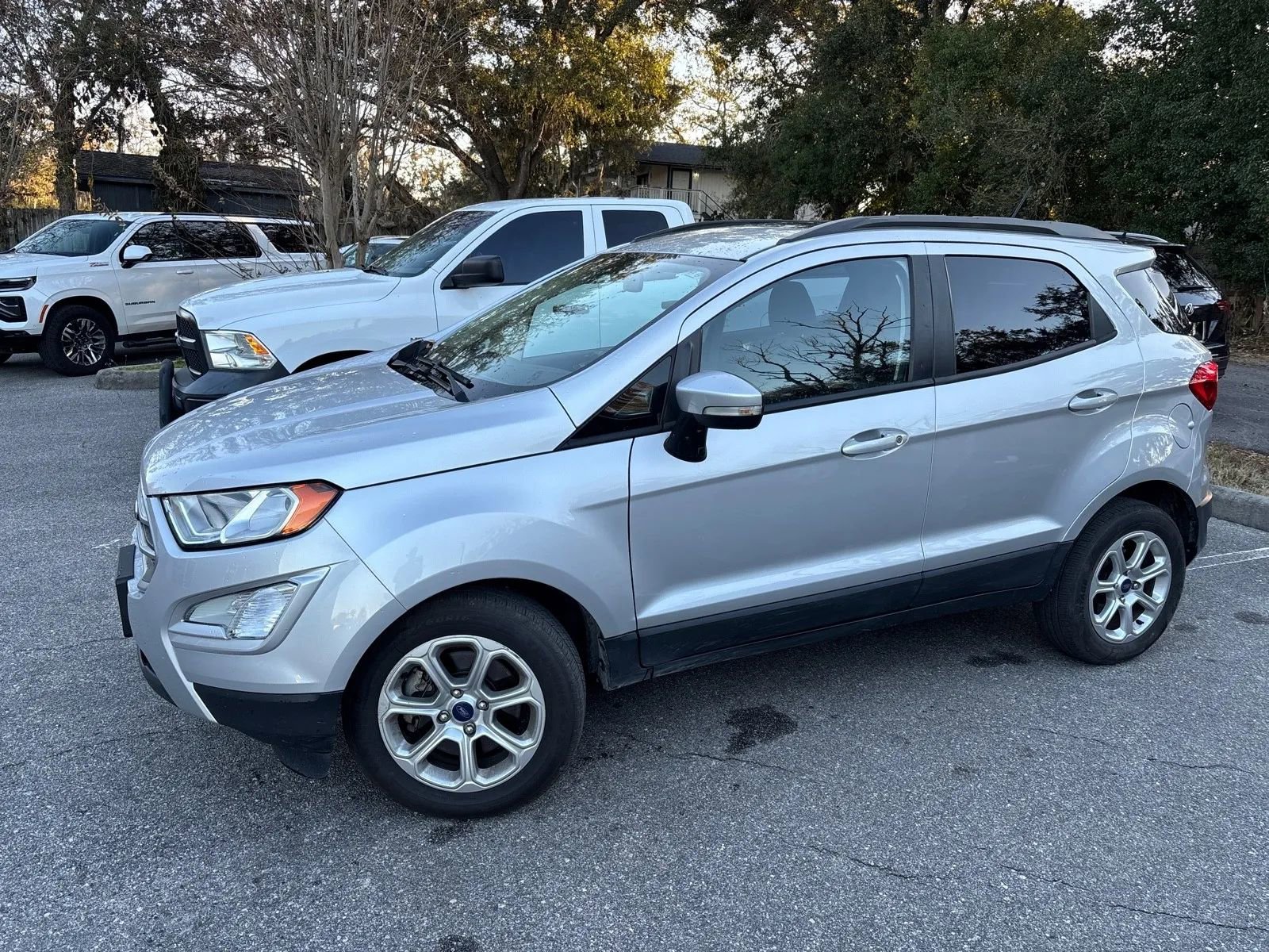 Used 2021 Ford EcoSport SE w/ SE Convenience Package FWD image 3