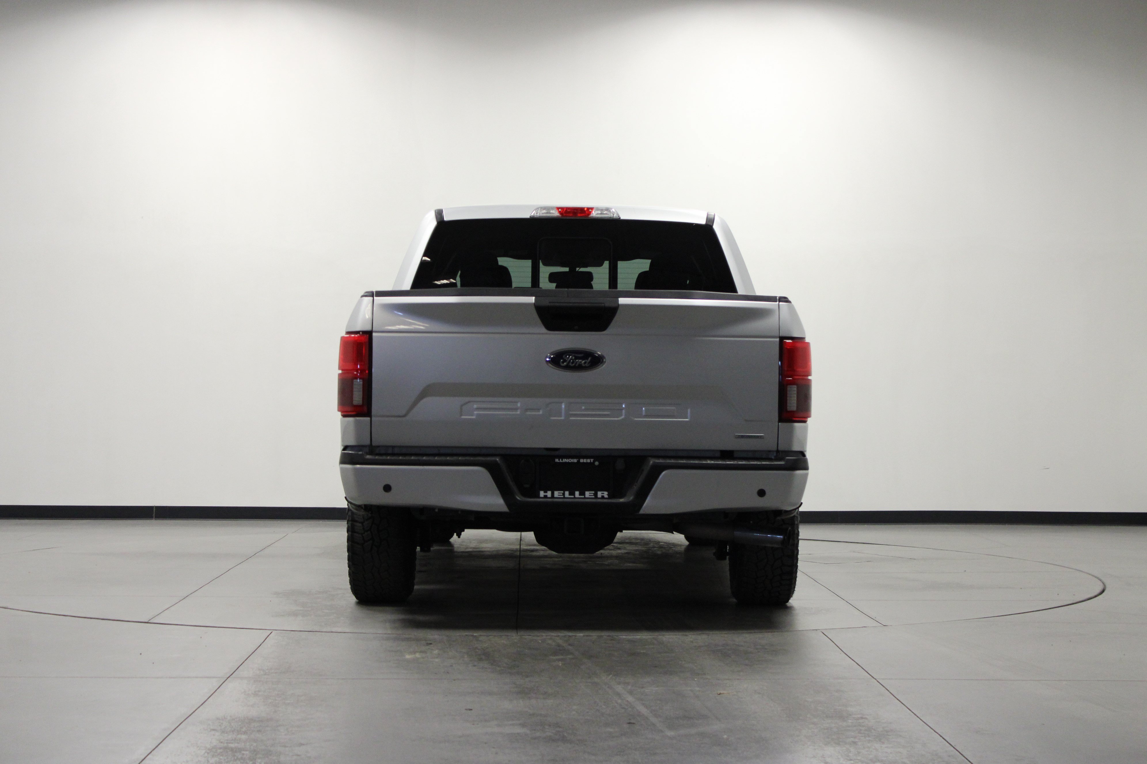 Used 2019 Ford F150 XLT w/ Equipment Group 302A Luxury RWD image 6