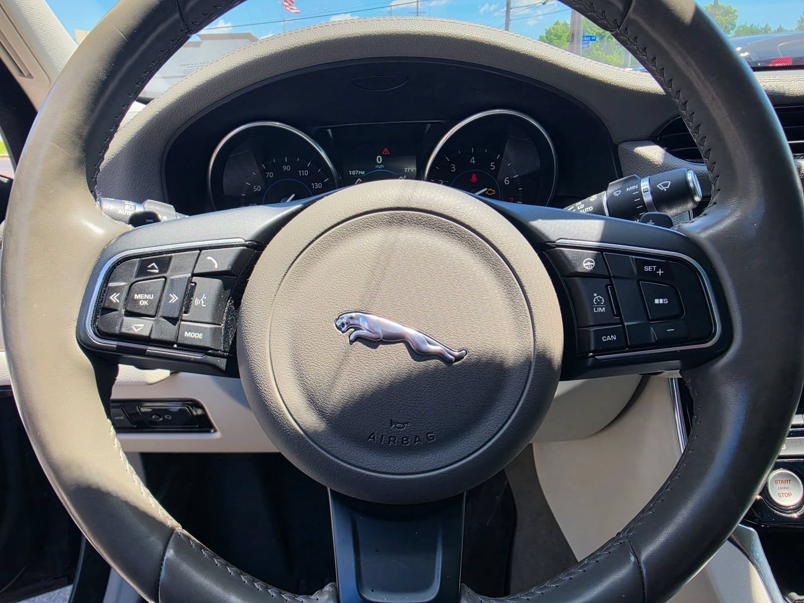 Used 2016 Jaguar XF Prestige AWD/4WD image 13