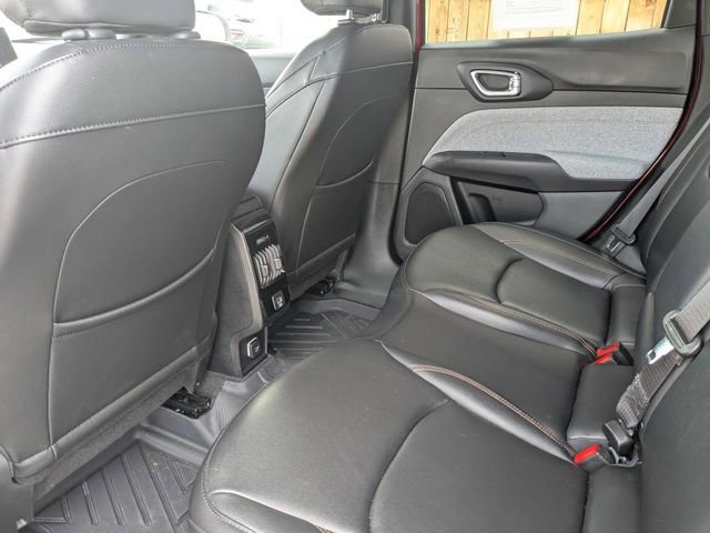 Used 2024 Jeep Compass Latitude AWD/4WD image 27