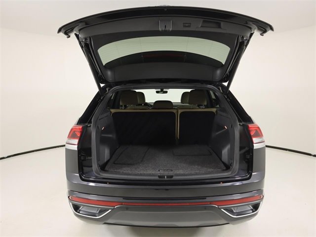 Used 2020 Volkswagen Atlas Cross Sport SE image 22