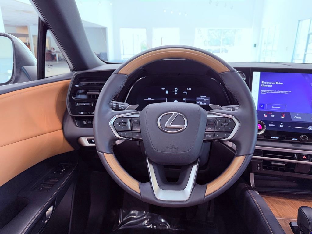 Used 2025 Lexus RX 350 Premium w/ Accessory Package FWD image 18