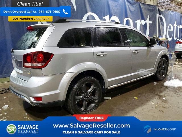 Used 2019 Dodge Journey Crossroad FWD image 4