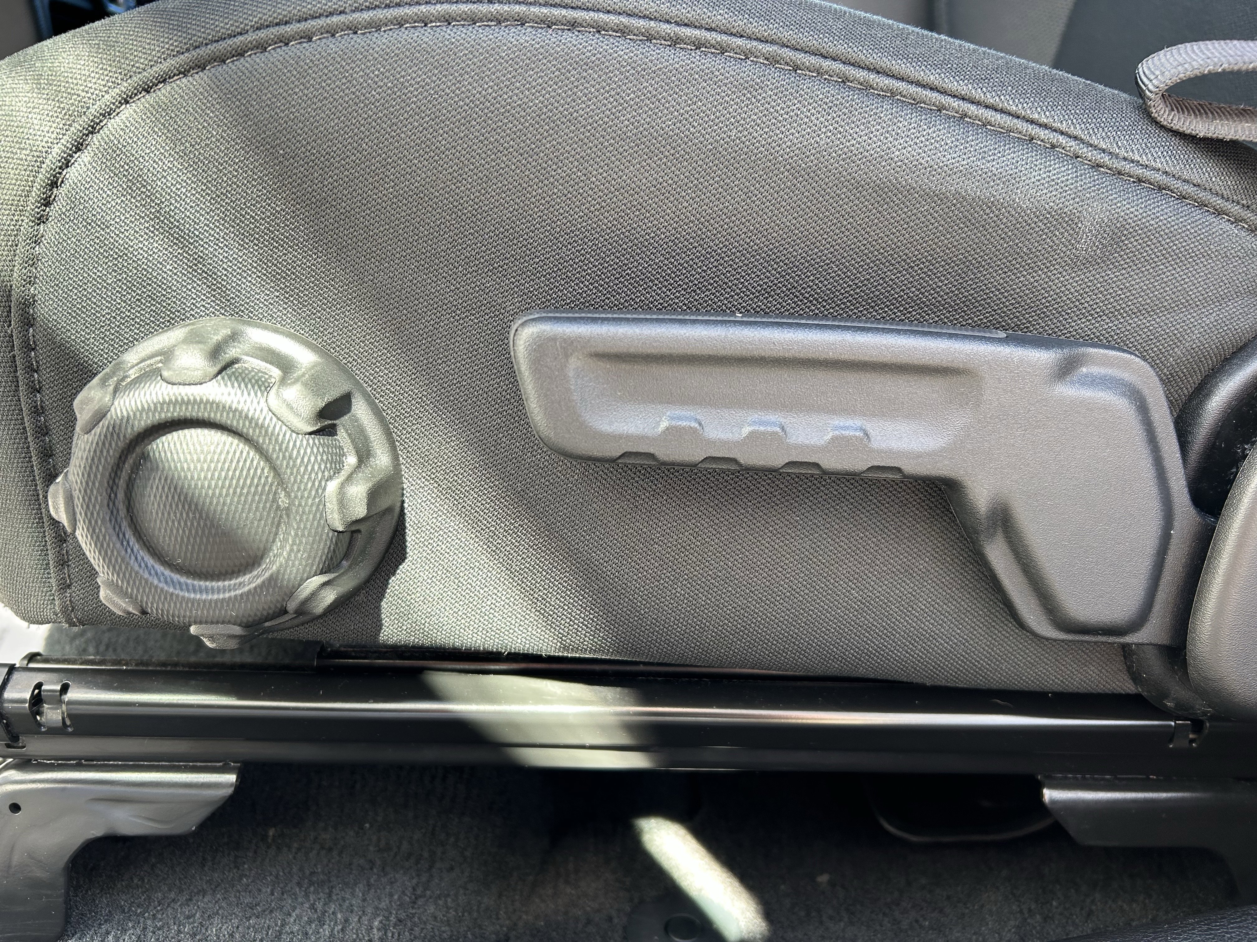 Used 2022 Jeep Gladiator Sport image 14