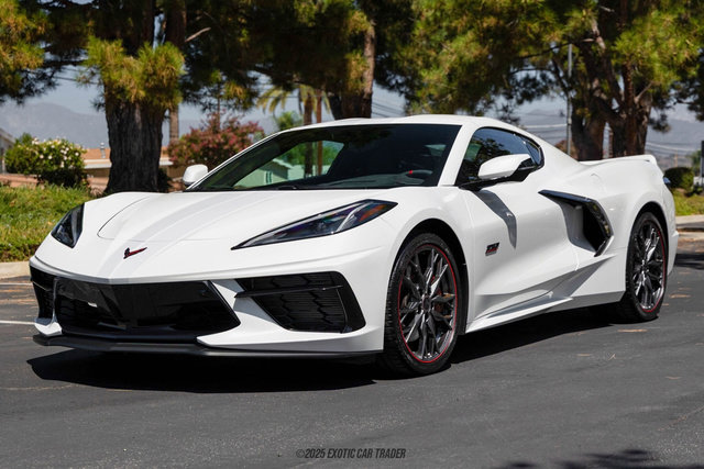 Used 2023 Chevrolet Corvette Stingray Premium Cpe w/ Z51 Performance Package image 22