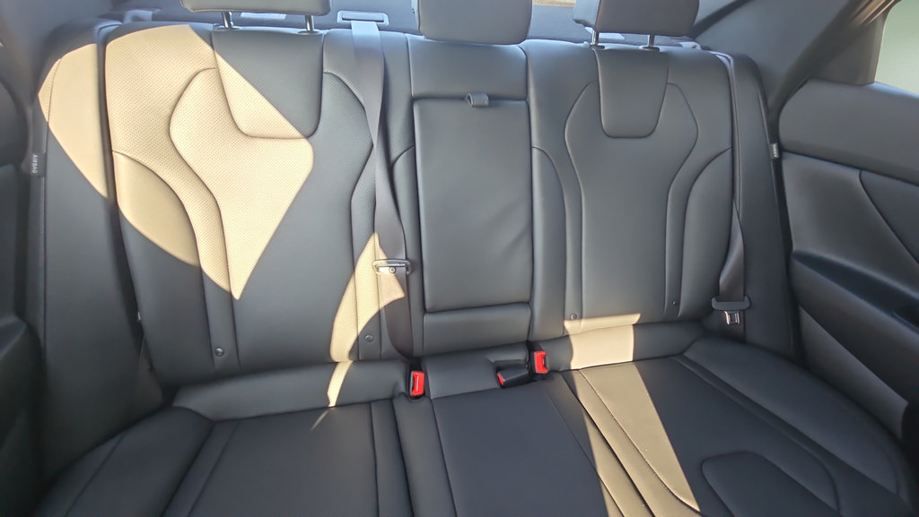 New 2026 Hyundai Elantra SEL Sport FWD image 11