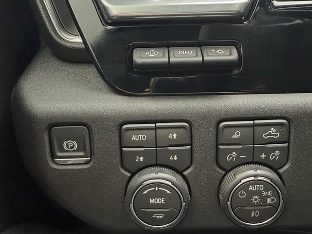 Used 2026 Chevrolet Silverado 1500 High Country AWD/4WD image 31