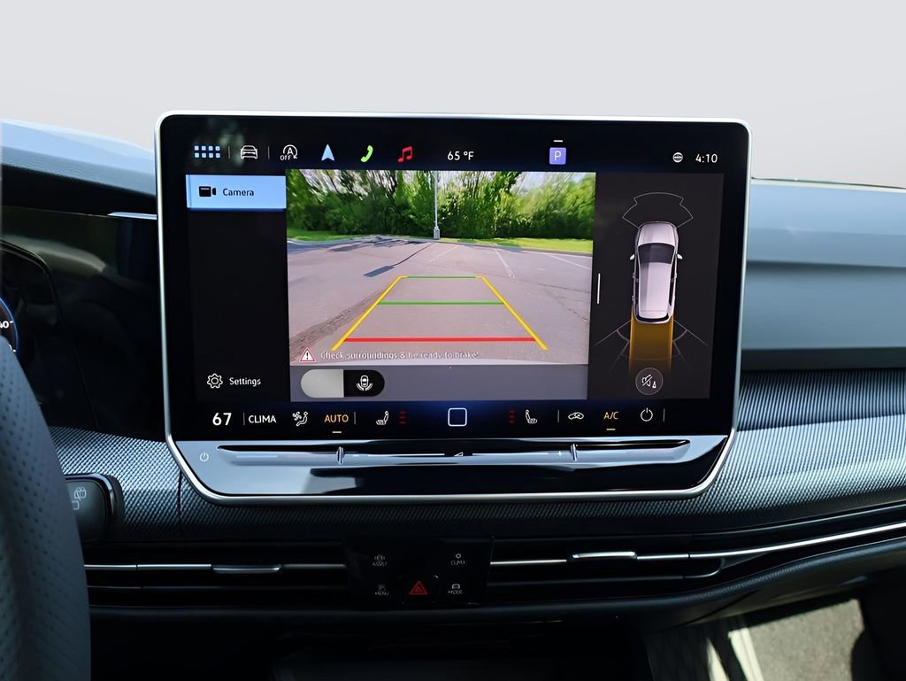 Used 2025 Volkswagen GTI SE image 23