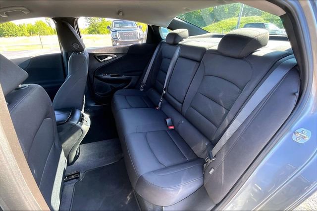 Used 2025 Chevrolet Malibu LT FWD image 22