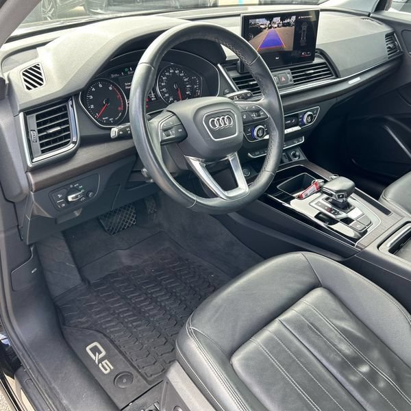 Used 2022 Audi Q5 2.0T Premium w/ Convenience Package AWD/4WD image 6