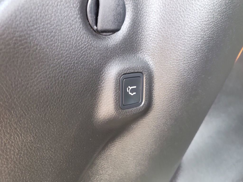 Used 2023 Jeep Compass Trailhawk w/ Trailhawk Elite Group image 16