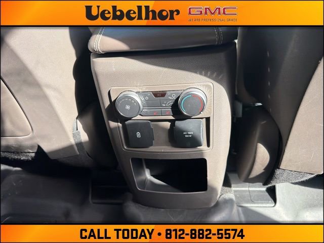Used 2020 Ford Explorer Platinum w/ Premium Technology Package image 7