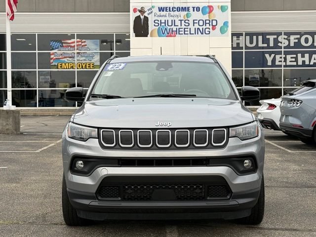 Used 2022 Jeep Compass Latitude AWD/4WD image 32