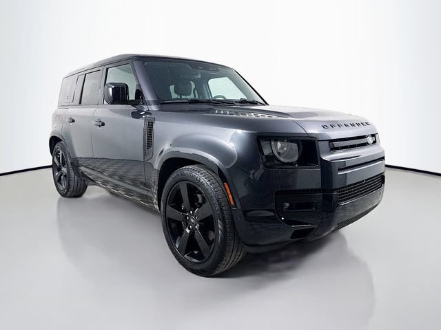 Certified 2024 Land Rover Defender 110 V8 AWD/4WD image 3