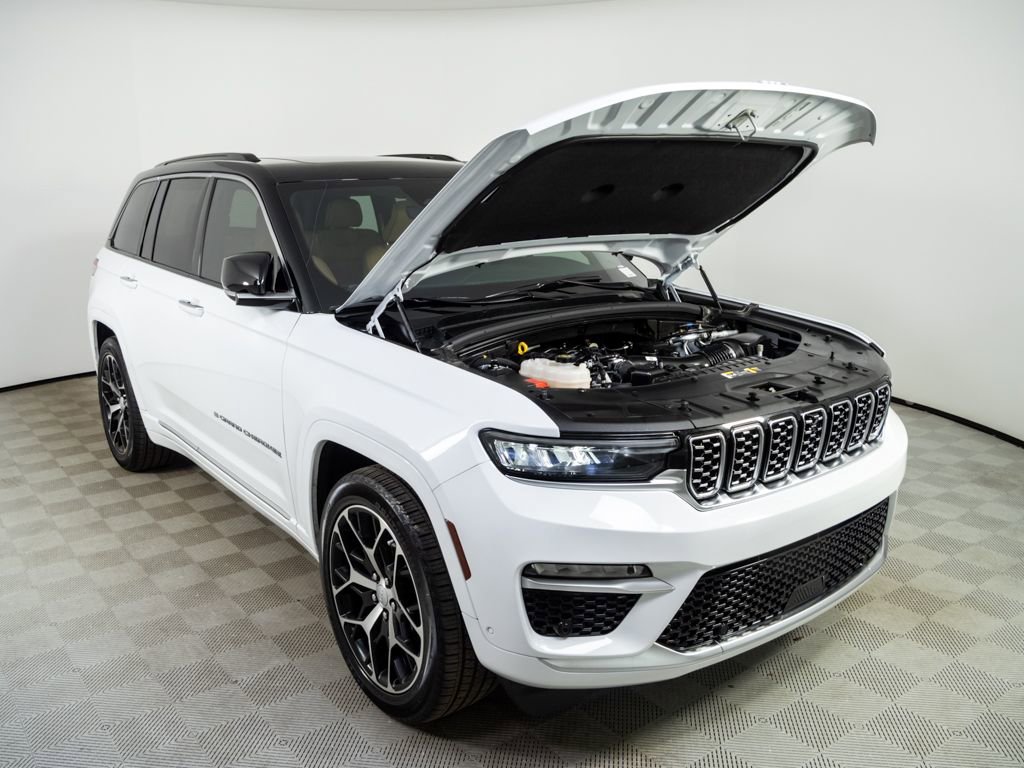 Used 2025 Jeep Grand Cherokee Summit image 33