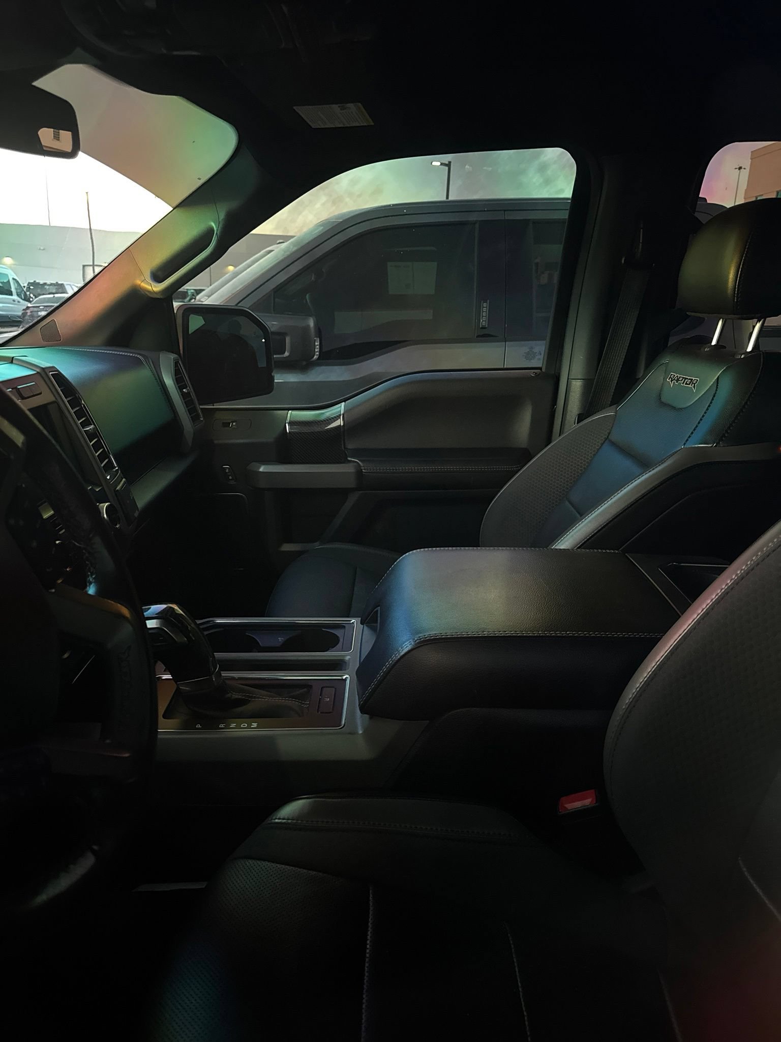 Used 2019 Ford F150 Raptor w/ Equipment Group 802A Luxury AWD/4WD image 5