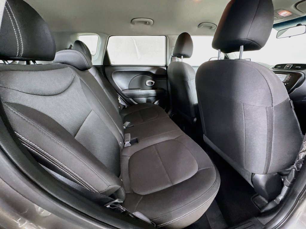 Used 2019 Kia Soul FWD image 30