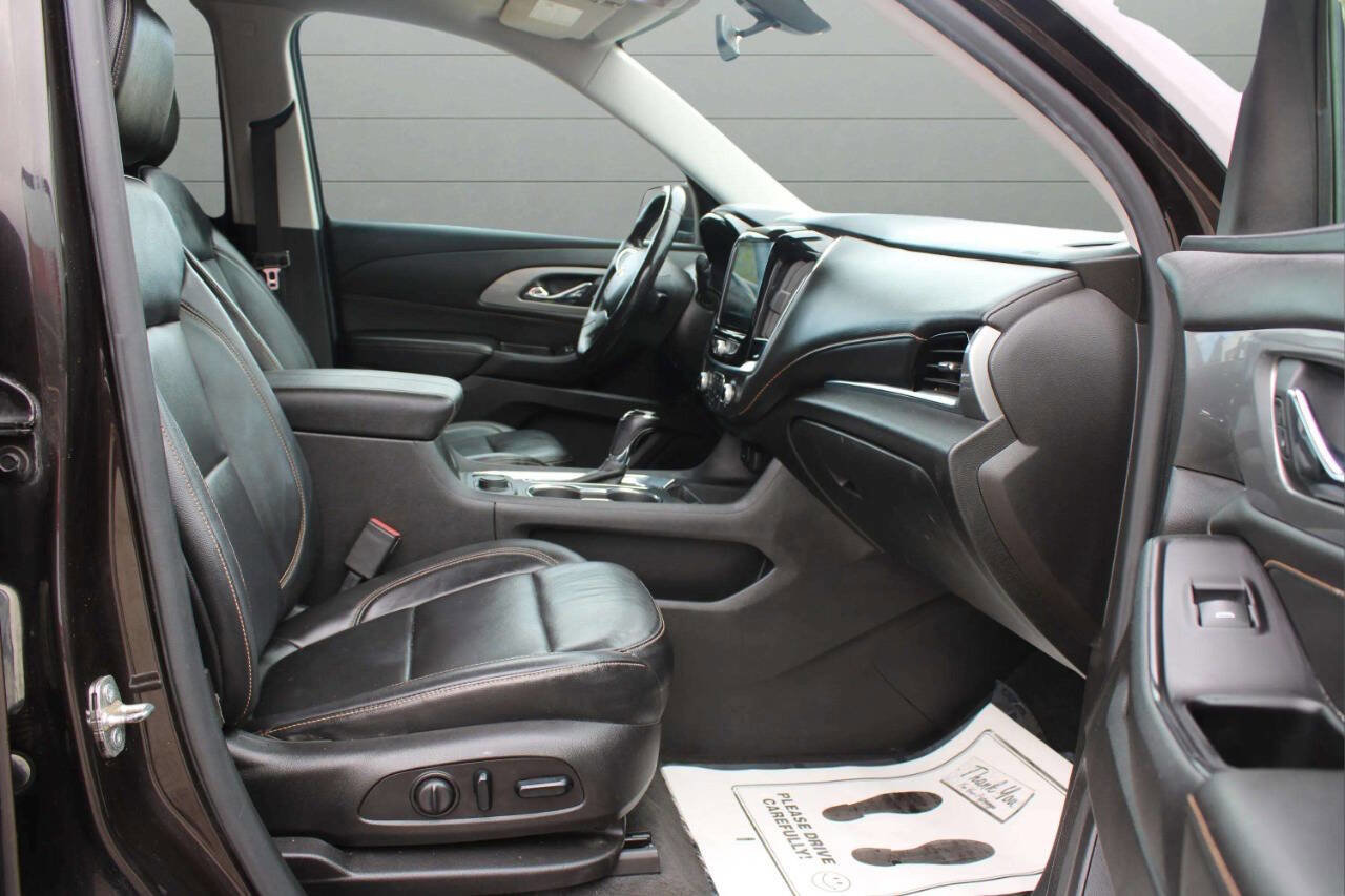 Used 2019 Chevrolet Traverse LT image 15