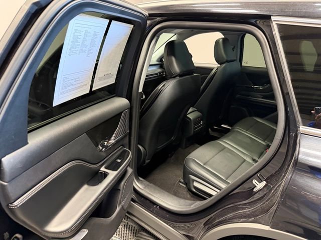 Used 2022 Lincoln Corsair AWD w/ Premium Package image 19