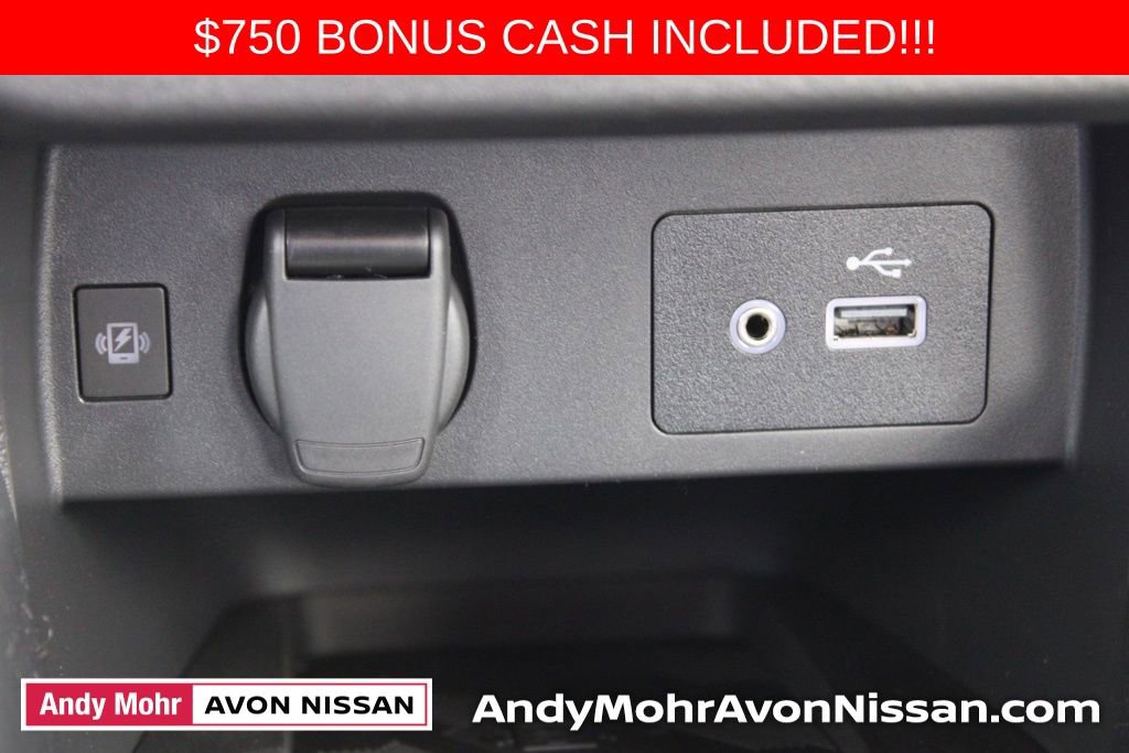 New 2025 Nissan Versa SV w/ Trunk Package image 23